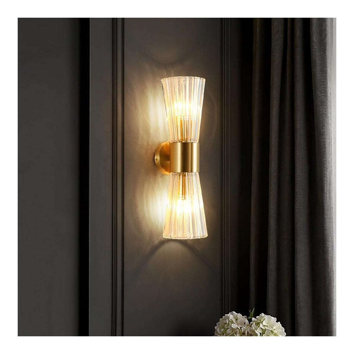 Solution lumineuse Dore et Ambre au dessin sobre en format applique murale E14 8P-9279