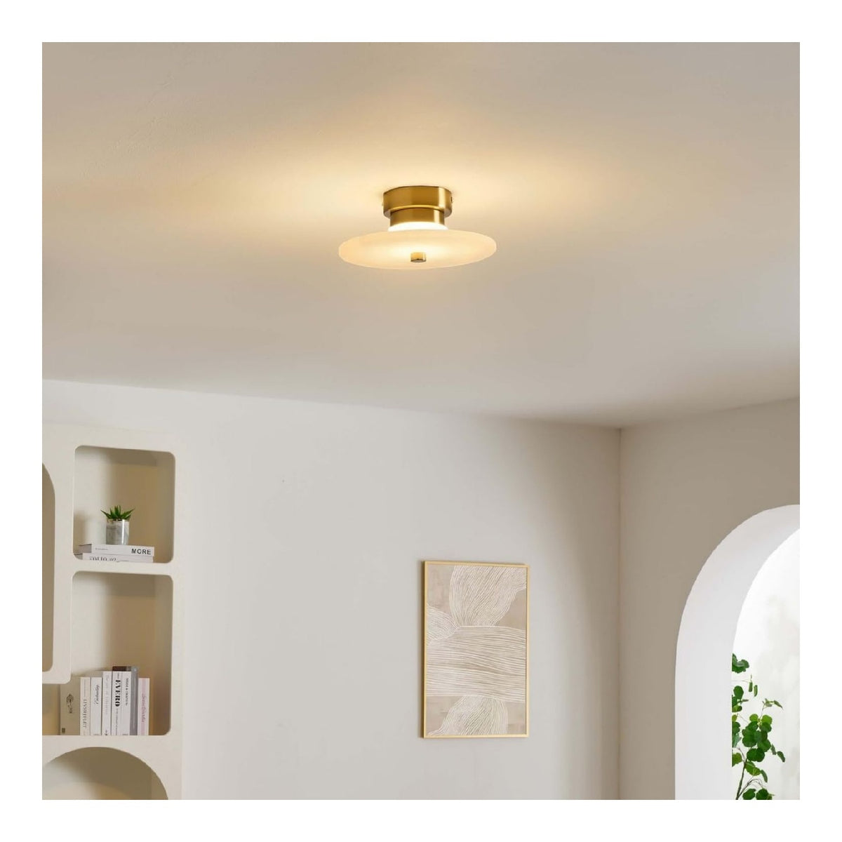 Solution lumineuse Blanc et Dore au dessin sobre en format applique murale