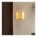 Solution lumineuse Dore et Ambre au dessin sobre en format applique murale 6 W
